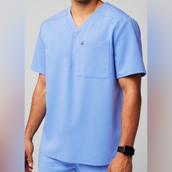 Fabletics Men’s Scrub Too - Picture 1 of 2